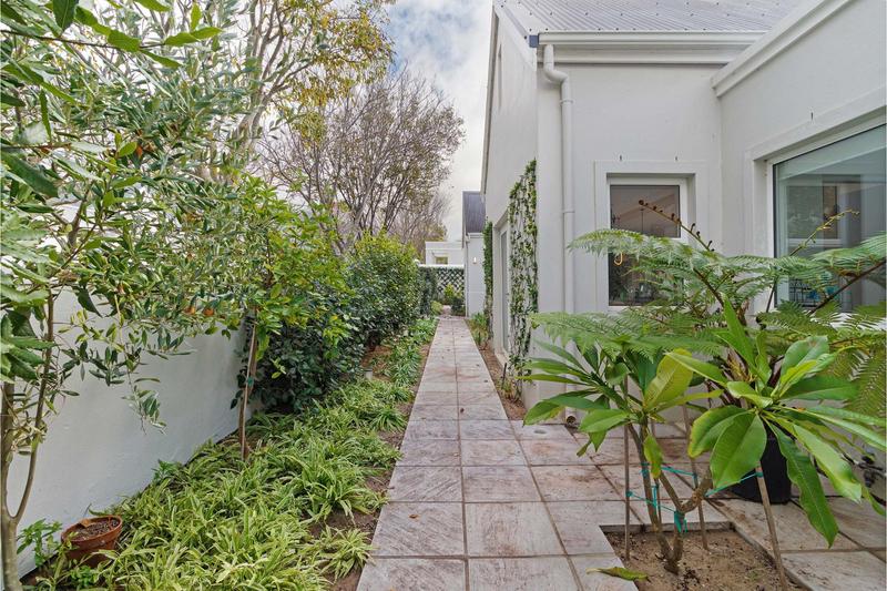 3 Bedroom Property for Sale in Steenberg Estate Western Cape